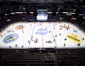 Isreklam som annonsplats i hockeyrink
